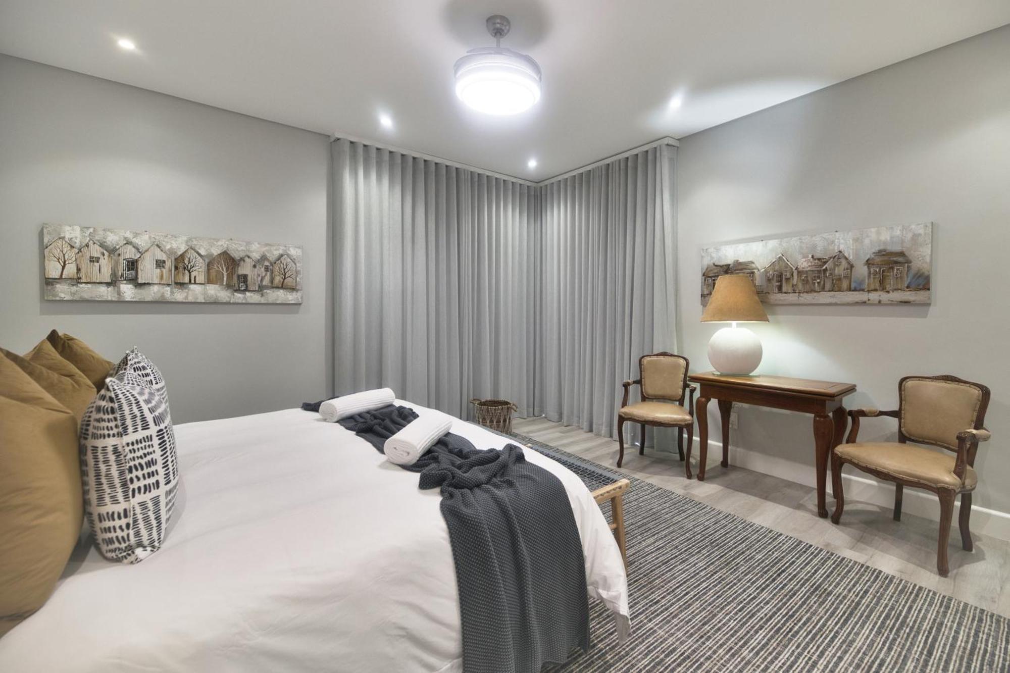 Cliff Haven Hotel Struisbaai Quarto foto